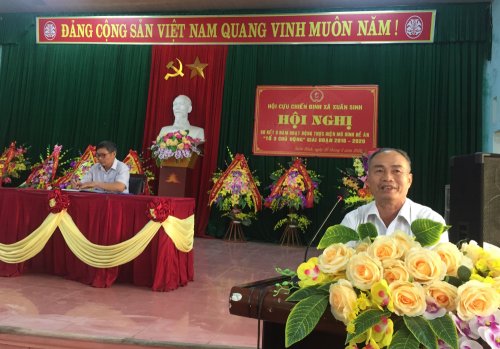 Hồng.jpg