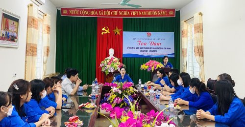 Huyền.jpg