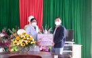 ĐỒNG CHÍ PHÓ CHỦ TỊCH THƯỜNG TRỰC UBND HUYỆN NGUYỄN HỮU DŨNG CÙNG CÁC ĐỒNG CHÍ LÃNH ĐẠO ĐỊA PHƯƠNG CHÚC MỪNG NGÀY THẦY THUỐC VIỆT NAM TRẠM Y TẾ XÃ XUÂN SINH